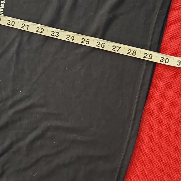 Def Leppard Journey Tour 2018 Black short sleeve Graphic Tee Lg. Cities On Back - Picture 7 of 8